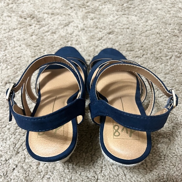 BRAND NEW Size 8 Wedge Heels - Picture 4 of 5